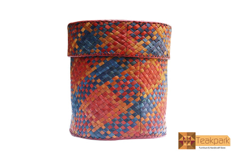 Concordia Woven Natural Screwpine Leaf Round Basket with Lid-Organic and Eco friendly